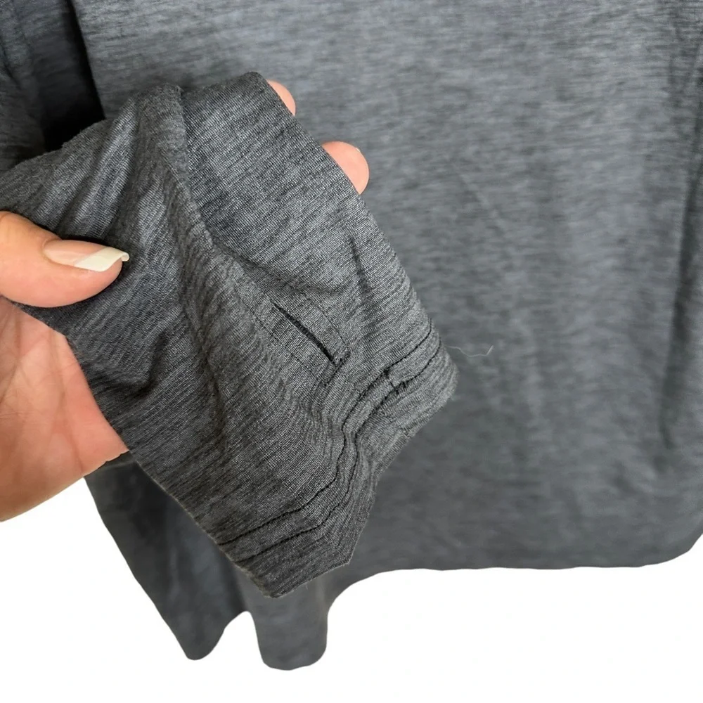 Spyder active Women’s Large 4 way stretch Fabric w/ thumb hole suits and hoodie - Picture 6 of 8